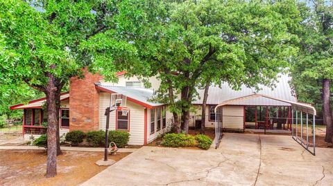 A home in Pottsboro