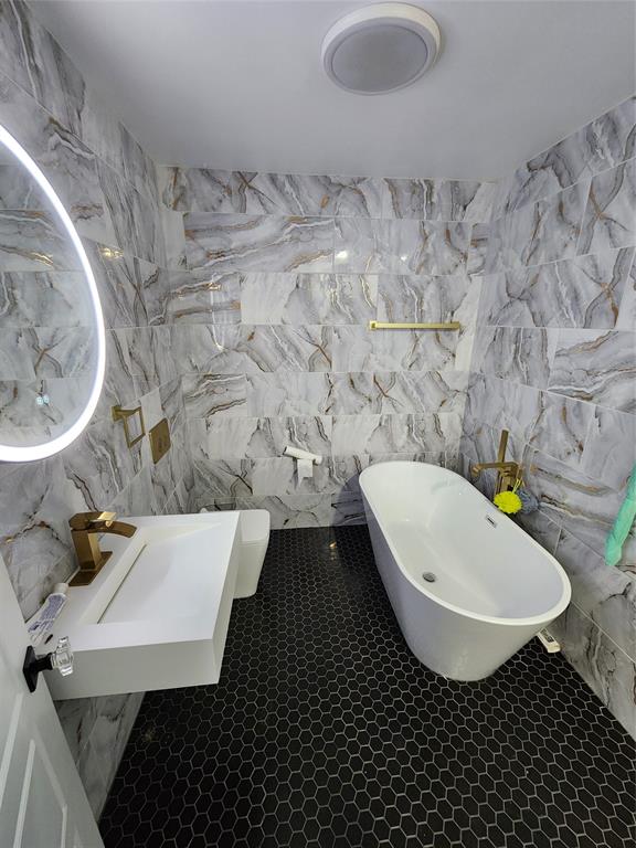 Deerpath Village 04 - Residential