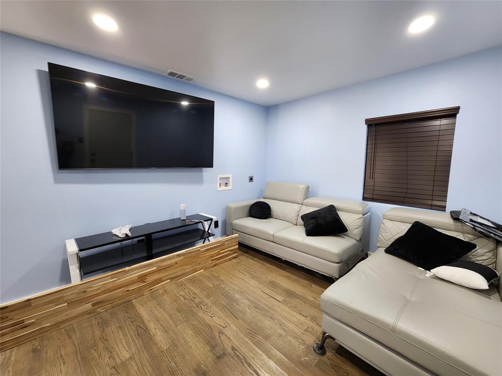 Deerpath Village 04 - Residential