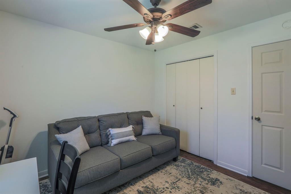 ROYALTON - Residential