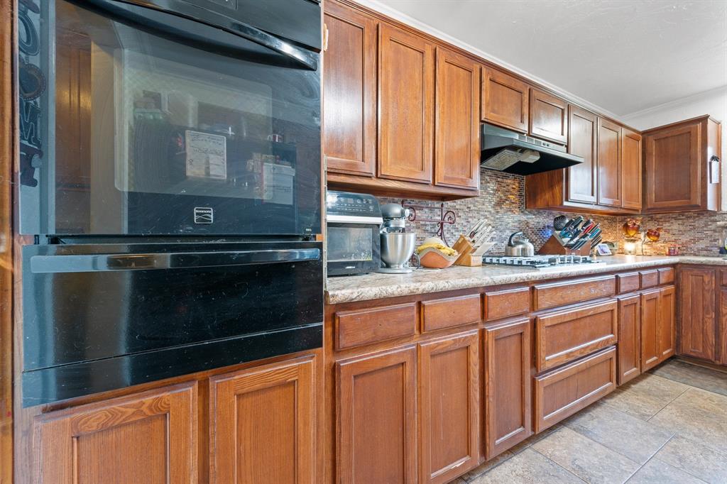 1105 Hemphill Court