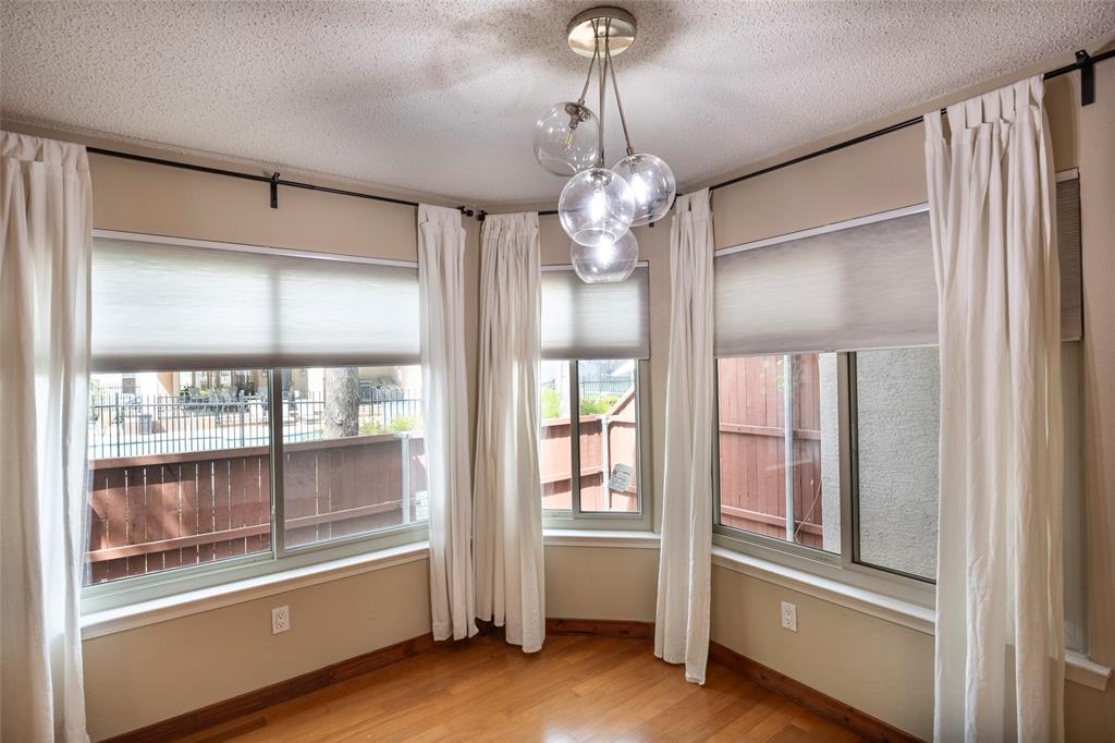 Villas Condo At Pkwy Village - Residential