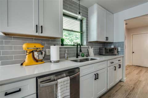 Photo of 5921 Spring Glen Drive, Dallas, TX 75232 (MLS # 21368389)