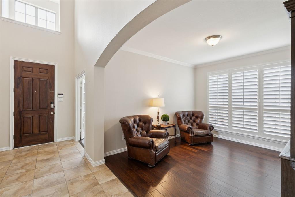 927 Dunleer Drive