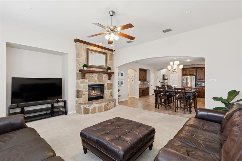927 Dunleer Drive