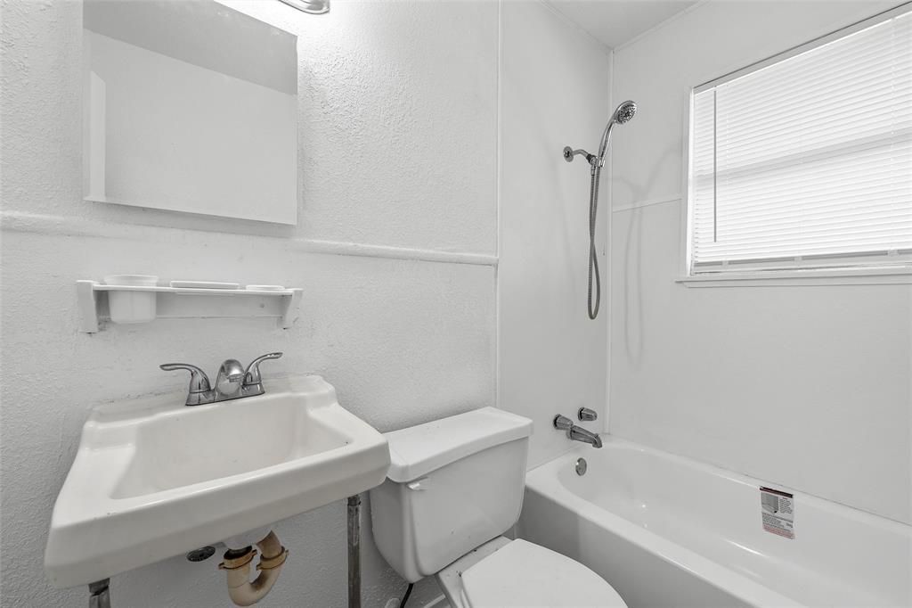 Davis J F Tr - Residential