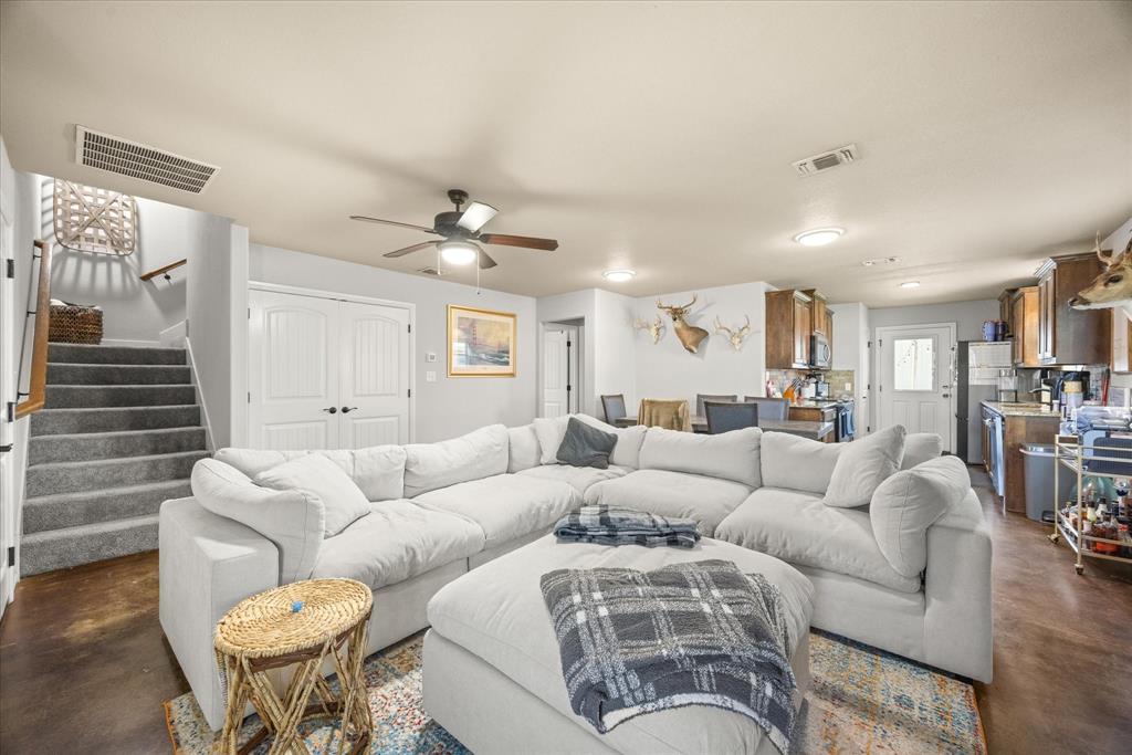 403 W 5th Street