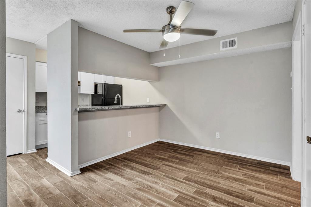 Springtree Crossing Condos - Residential