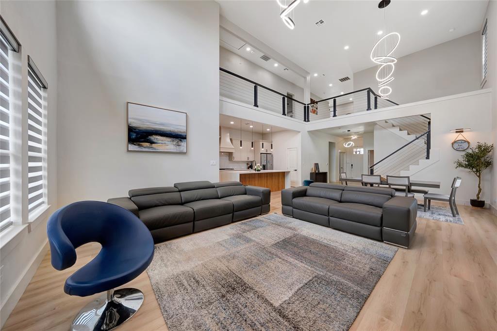 1483 Scarlet Lane