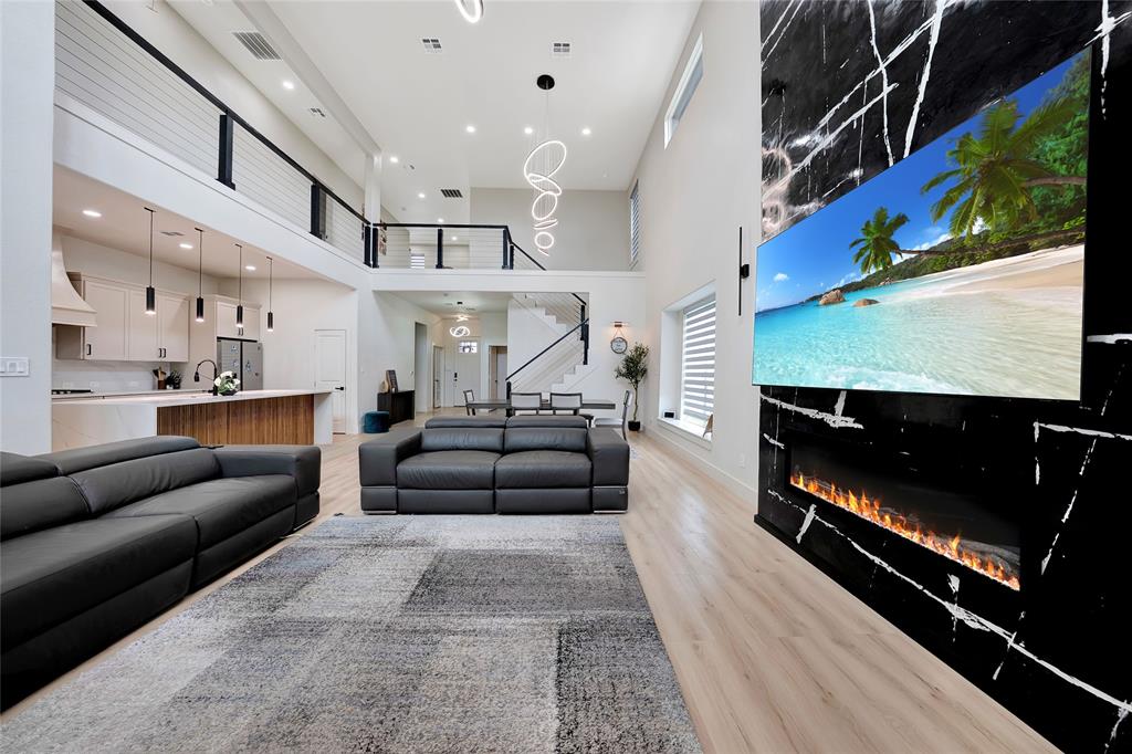 1483 Scarlet Lane