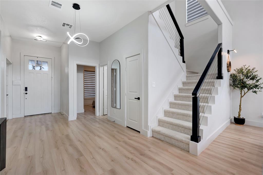 1483 Scarlet Lane