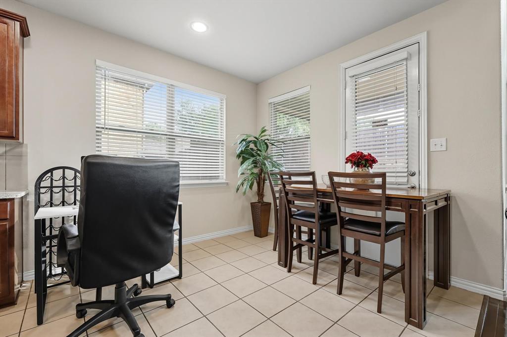 Sunset Pointe Ph Twelve - Residential