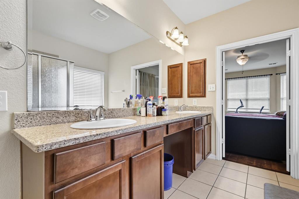 Sunset Pointe Ph Twelve - Residential