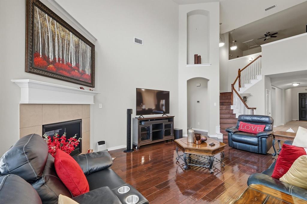 Sunset Pointe Ph Twelve - Residential