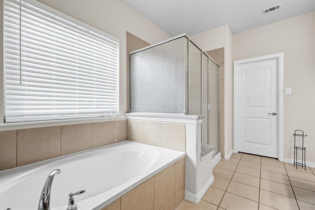 Sunset Pointe Ph Twelve - Residential