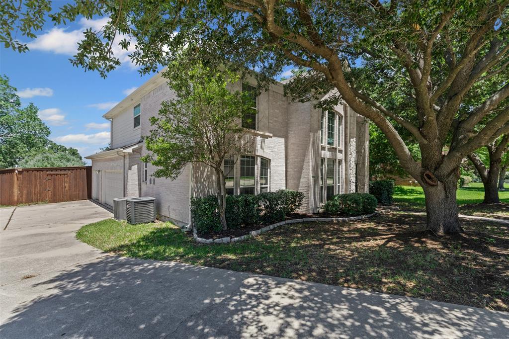 5655 Redgum Drive