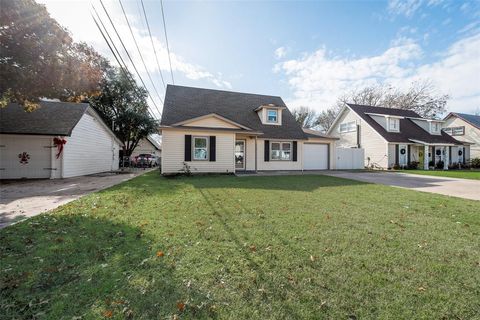 A home in Burleson