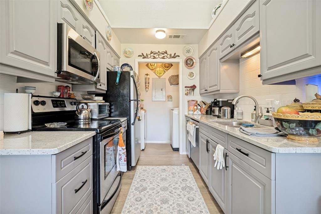 5769 Cedar Creek Drive
