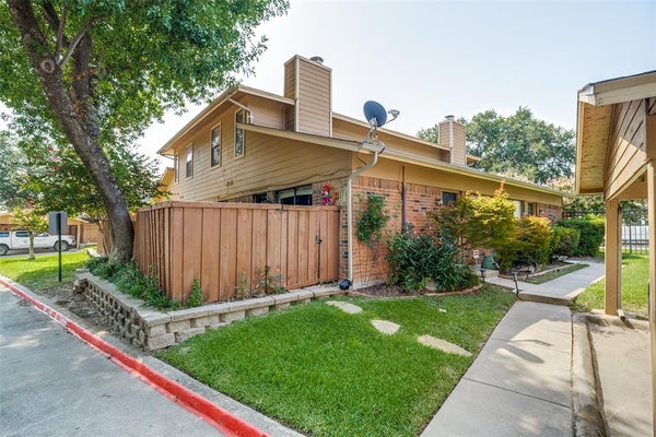 5769 CEDAR CREEK DR, BENBROOK, TX 76109 - Image 08fd5addb9feba12c026ced41fed38b2/1957063698