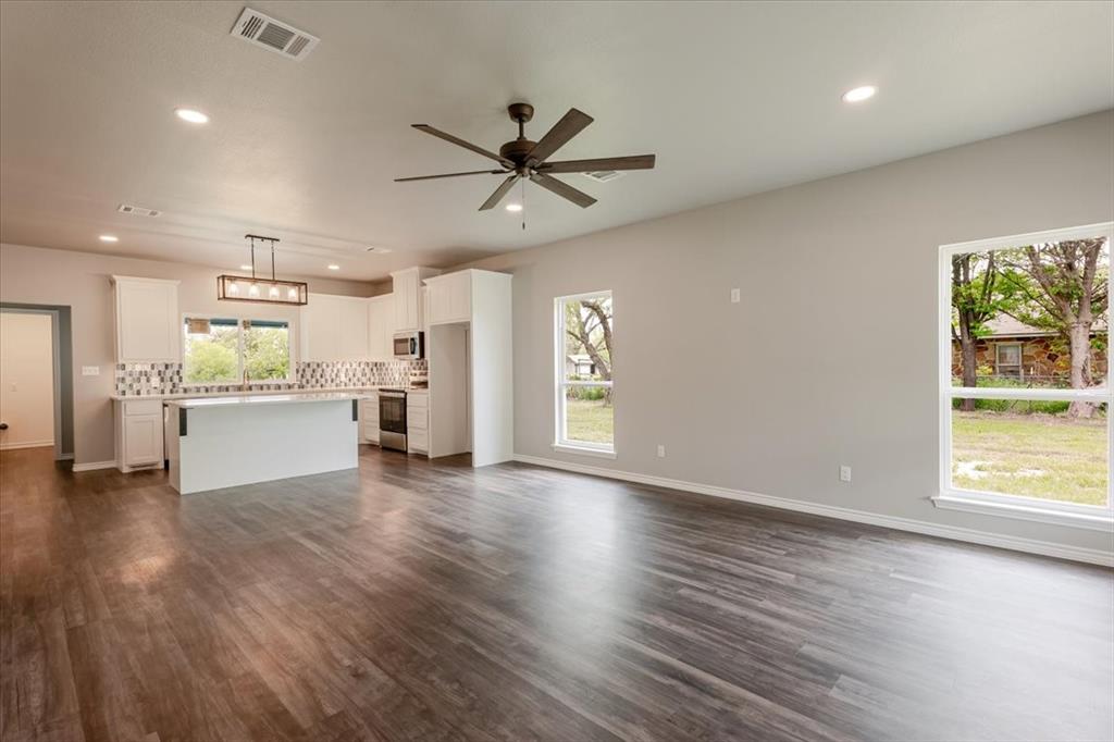 212 W. Davis