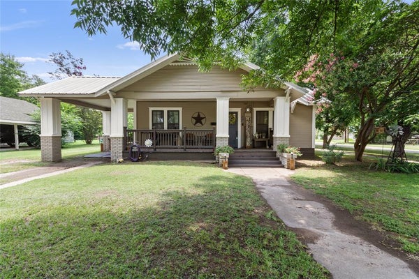 600 ELM ST, TEAGUE, TX 75860 - Image 0900b8fdcfca9d82b70416c6c1dbe42e/1953155098