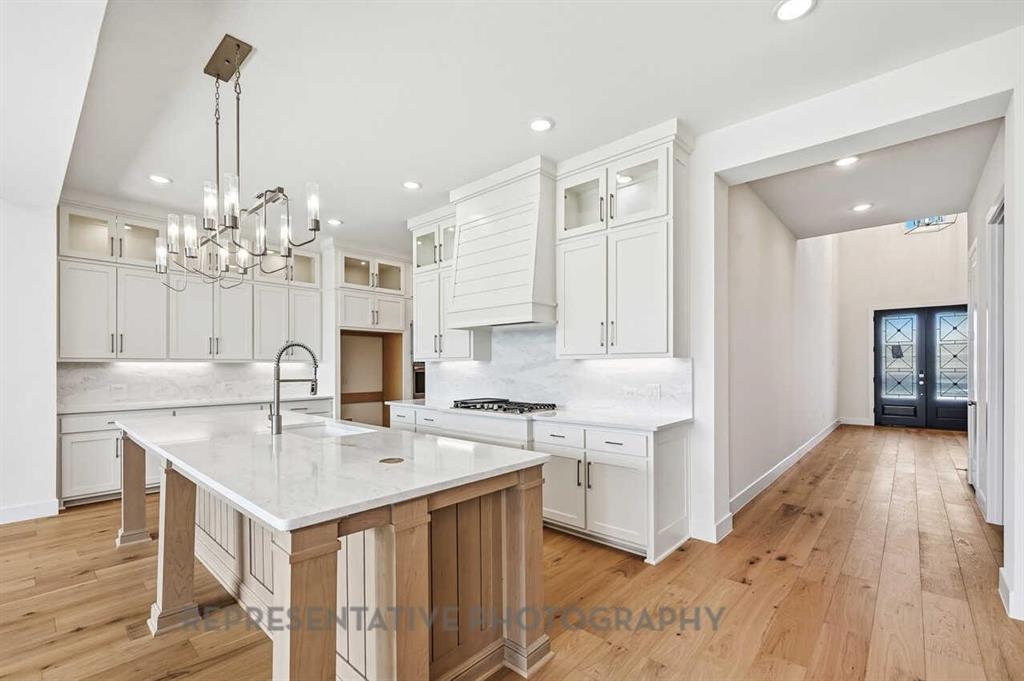 2717 Thatcher Street