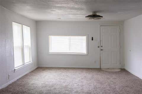 Tiny photo for 936 E Cantey Street, Fort Worth, TX 76104 (MLS # 21341428)