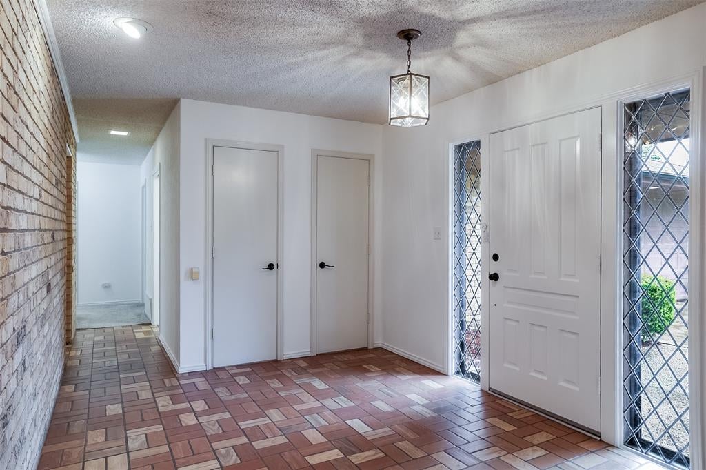 4533 Cinnamon Hill Drive