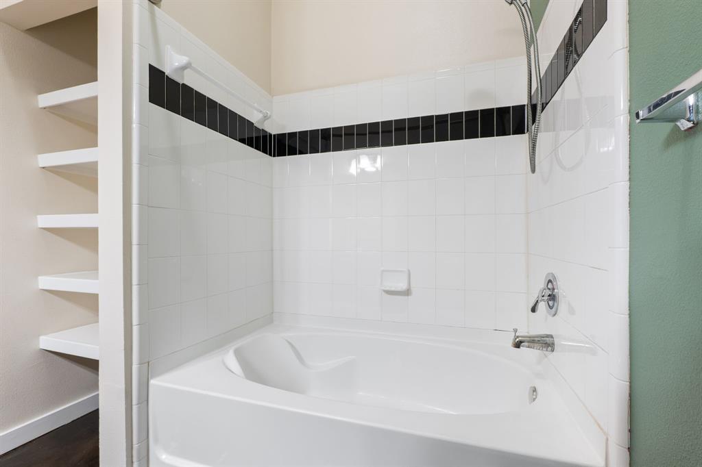 Texas & Pacific Lofts Condo - Residential