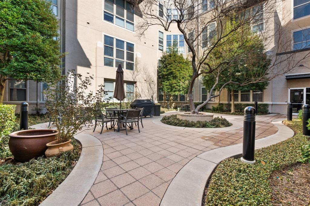 Texas & Pacific Lofts Condo - Residential