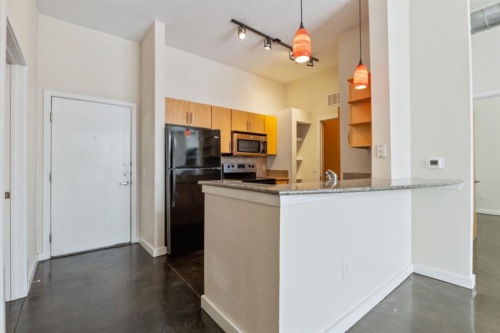 Texas & Pacific Lofts Condo - Residential