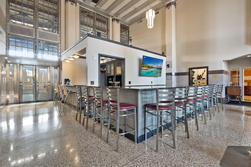 Texas & Pacific Lofts Condo - Residential