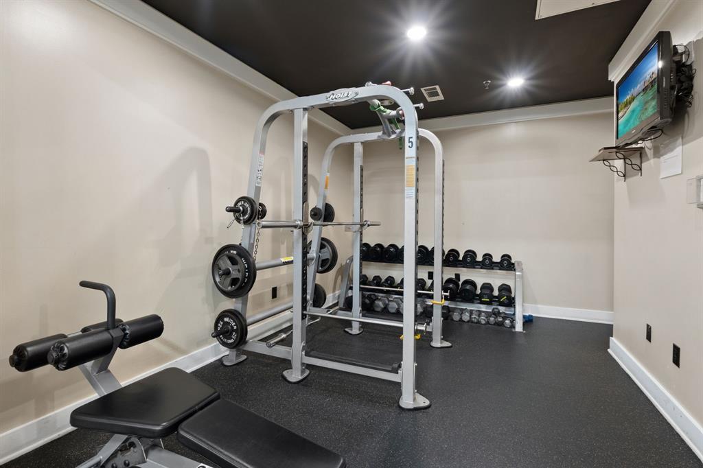 Texas & Pacific Lofts Condo - Residential