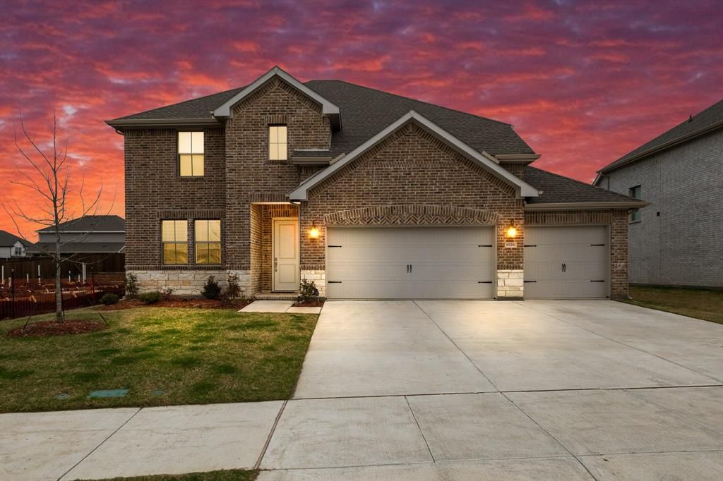 Photo of 1926 Honey Creek Road, Forney, TX 75126 (MLS # 21205925)