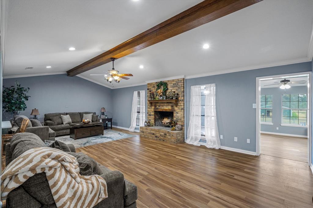 ABST A0498 E HUNT - Residential