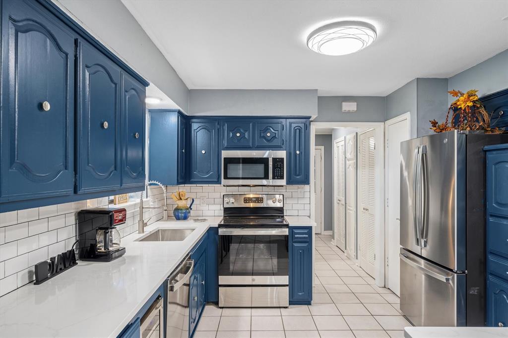 ABST A0498 E HUNT - Residential