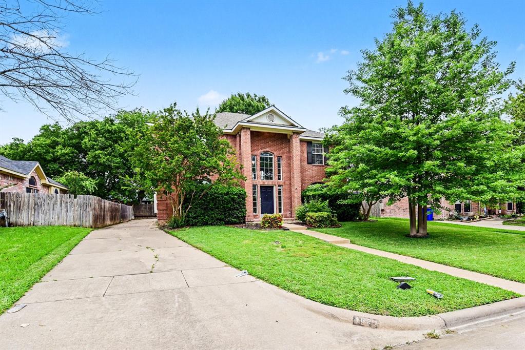 1621 Churchill Lane