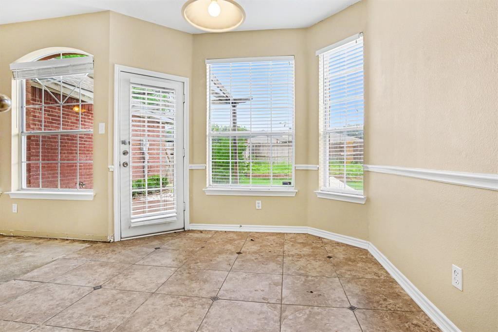 1621 Churchill Lane