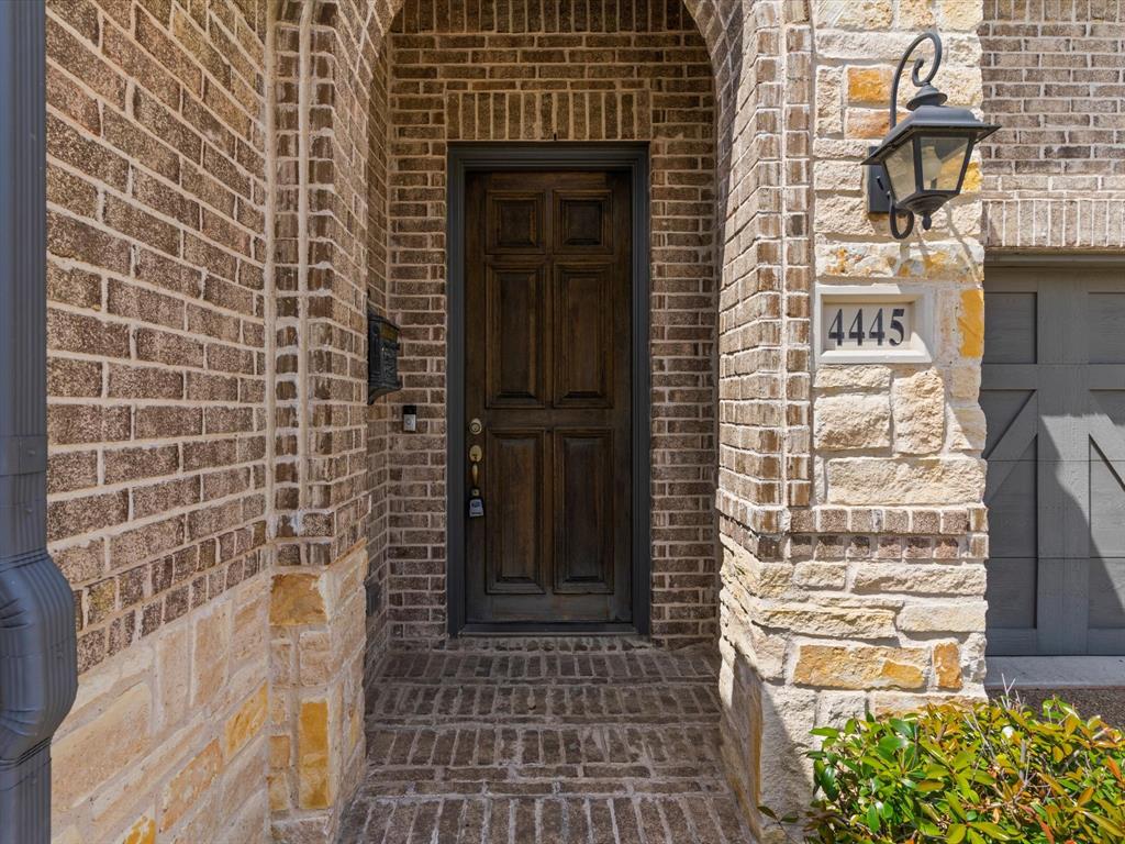 4445 Tall Knight Lane