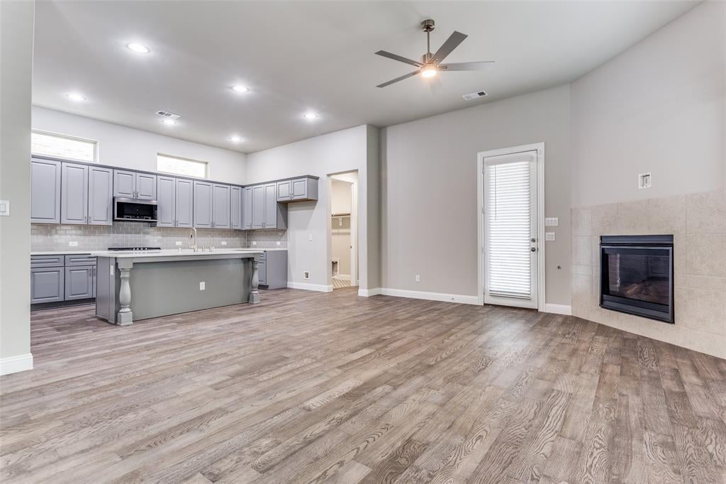 17620 Bottlebrush Drive