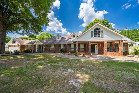 A home in Gilmer