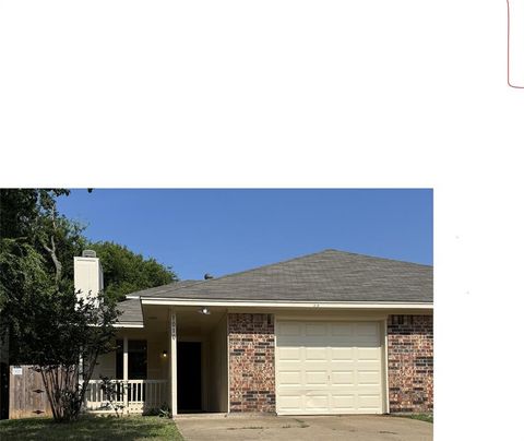 Photo of 1010 Irene Street, Burleson, TX 76028 (MLS # 21308388)
