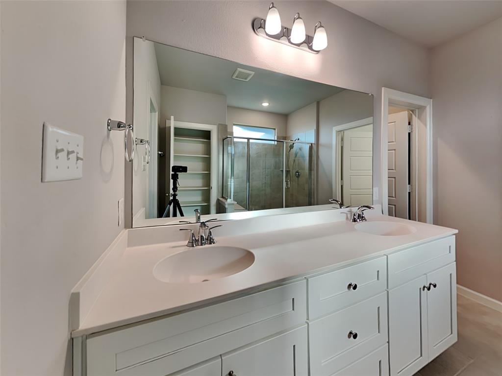 Roseiell - Residential Lease