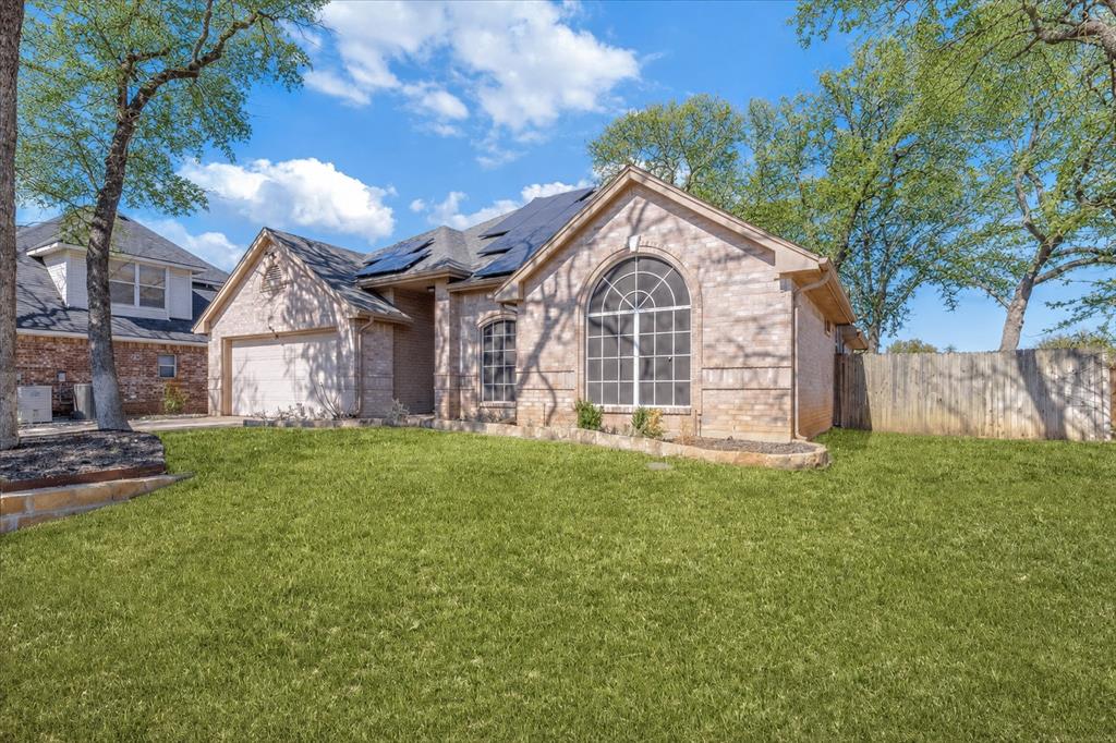 905 Forest Hollow Drive