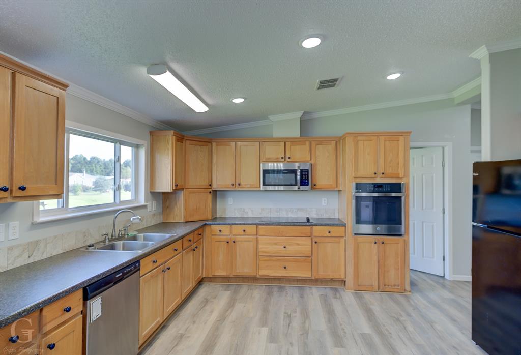 Princeton, Louisiana 71067, United States, 3 Bedrooms Bedrooms, ,2 BathroomsBathrooms,Residential,Contingent,41741