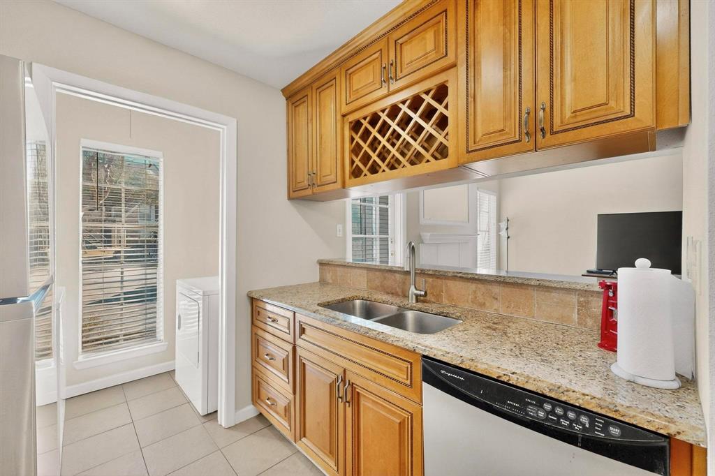 Woodhaven Condo - Residential