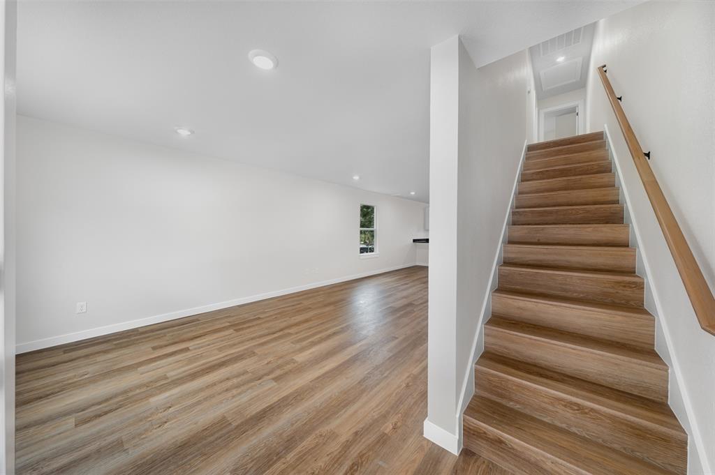 FARWELL HTS - Residential Income