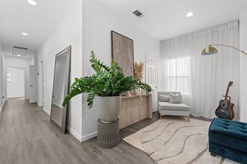 Tiny photo for 3144 Harmon Street, Dallas, TX 75215 (MLS # 21100590)