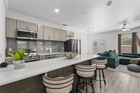 Tiny photo for 3144 Harmon Street, Dallas, TX 75215 (MLS # 21100590)