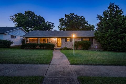 846 Creekridge Drive Dallas TX 75218